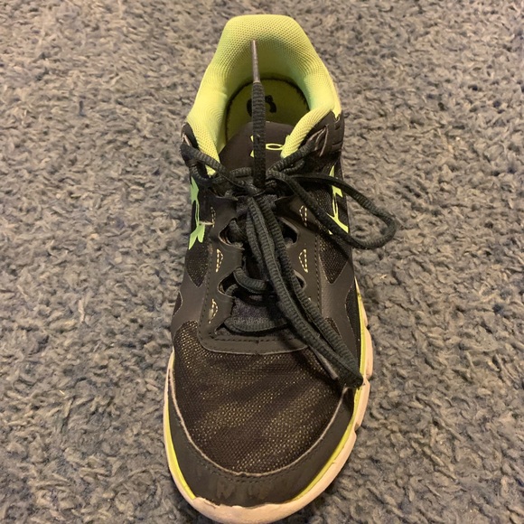 Under Armour MicroG sneakers - Picture 4 of 4